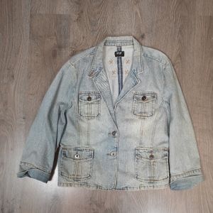 PREVIEW: Spring/Summer neo-vintage light bleached BLUE oversized denim jacket